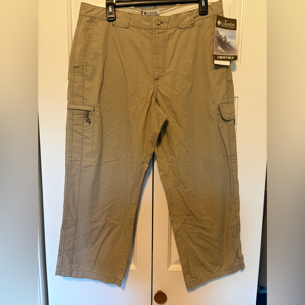 NWT Columbia Cargo Capris